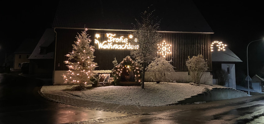Krippe in Ottenhof im Abendlicht